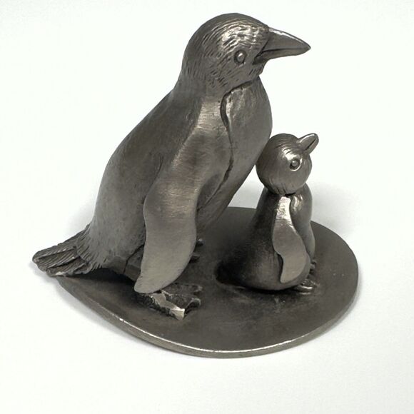 Hudson Mother and Baby Pewter Penguin Figure 1977 70s - Picture 2 of 9